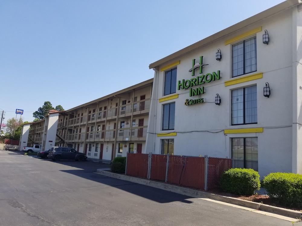 Horizon Inn & Suites photo 33