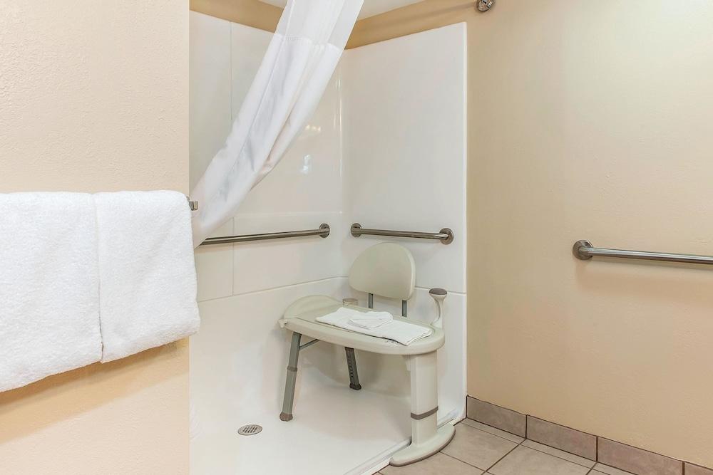 Quality Inn Findlay photo 19