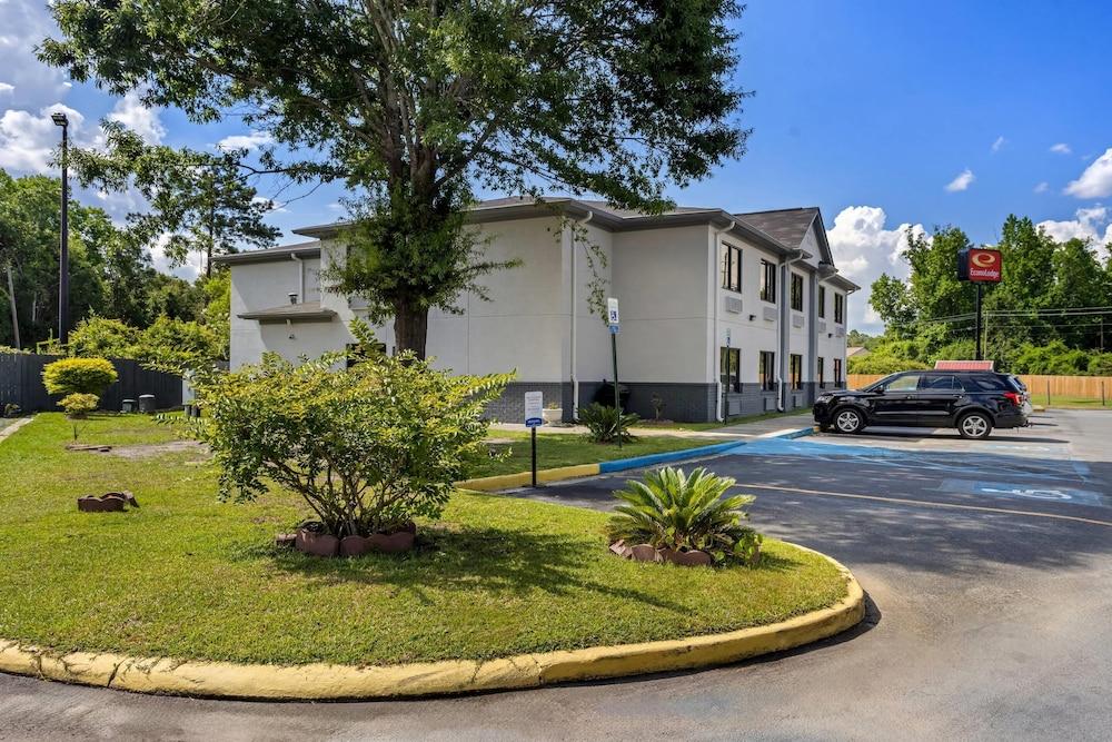 Econo Lodge Jesup photo 11