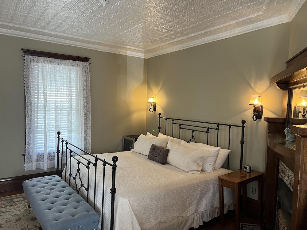 The Buxton Inn photo 19