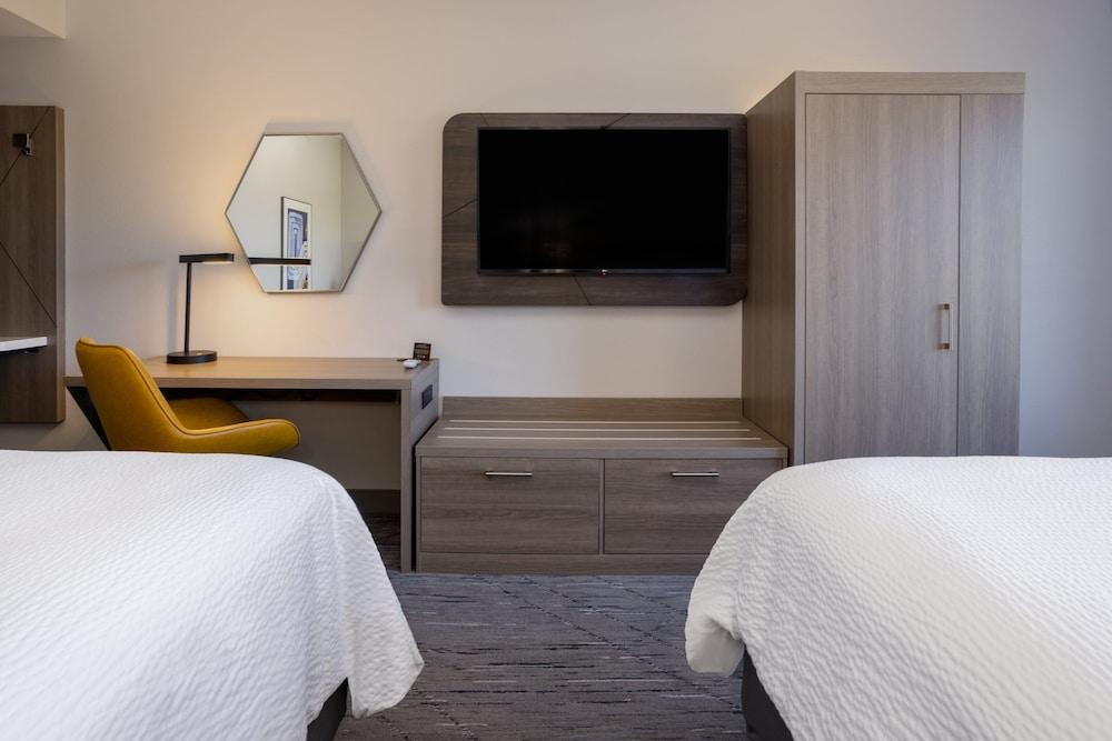 Holiday Inn Express Hotel & Suites New Tampa I-75 by IHG photo 70