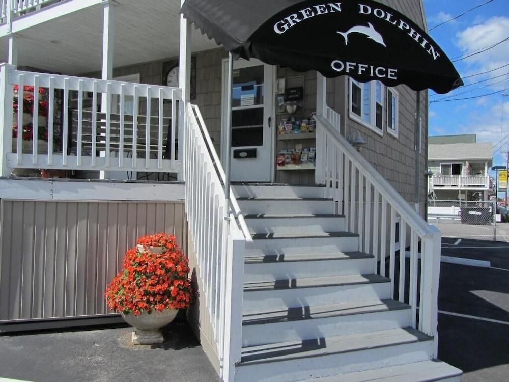 Green Dolphin Motel photo 82