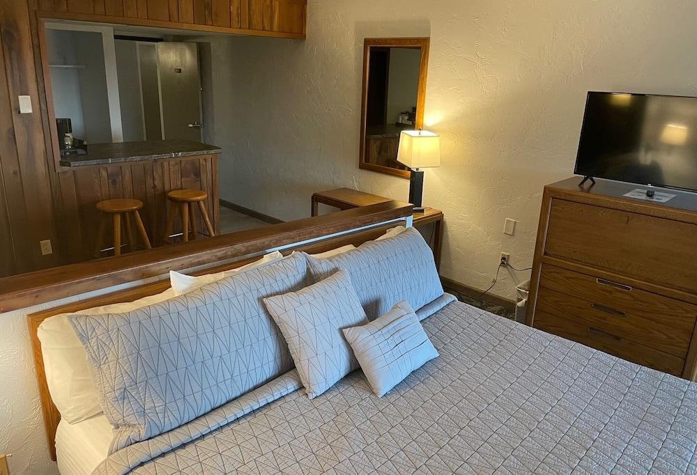 The Lodge at Indian Lake photo 6