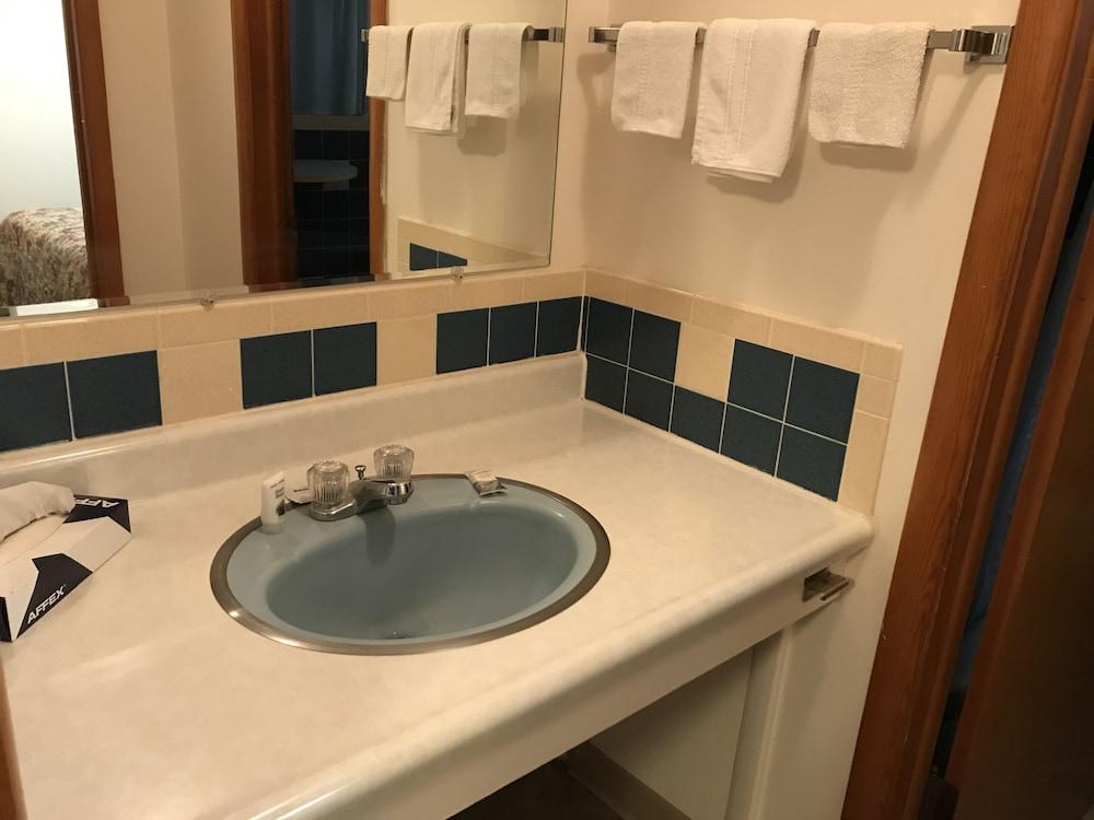 Motel Grand photo 19