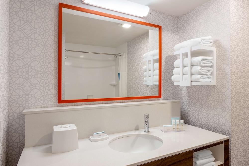Hampton Inn Ft. Lauderdale-Commercial Blvd. photo 8