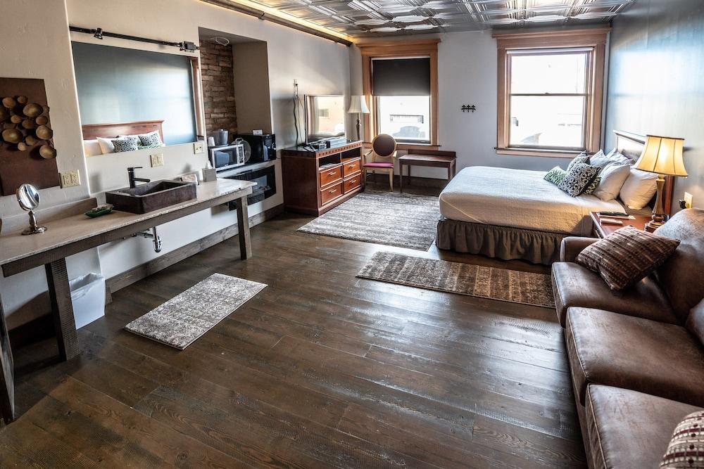 Rundle Suites photo 8