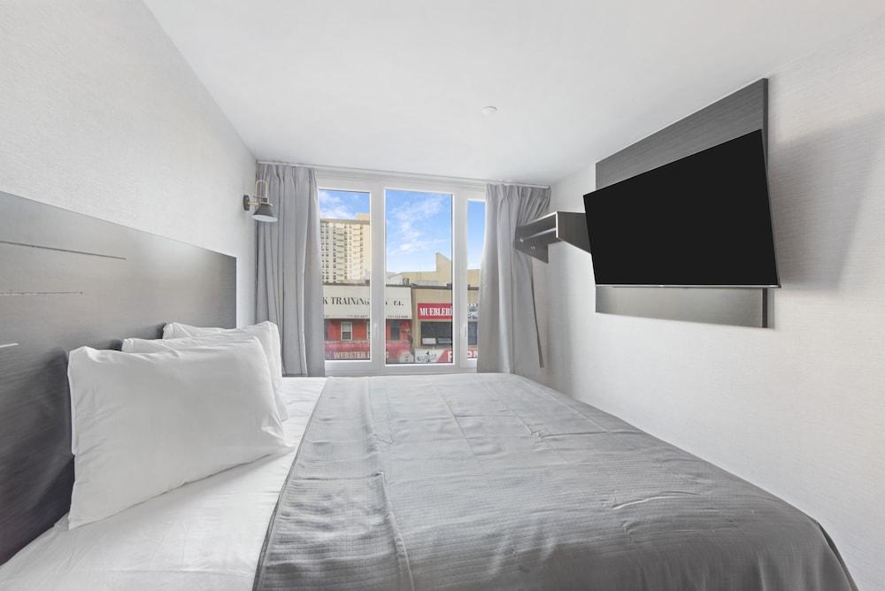 Tremont Hotel photo 6