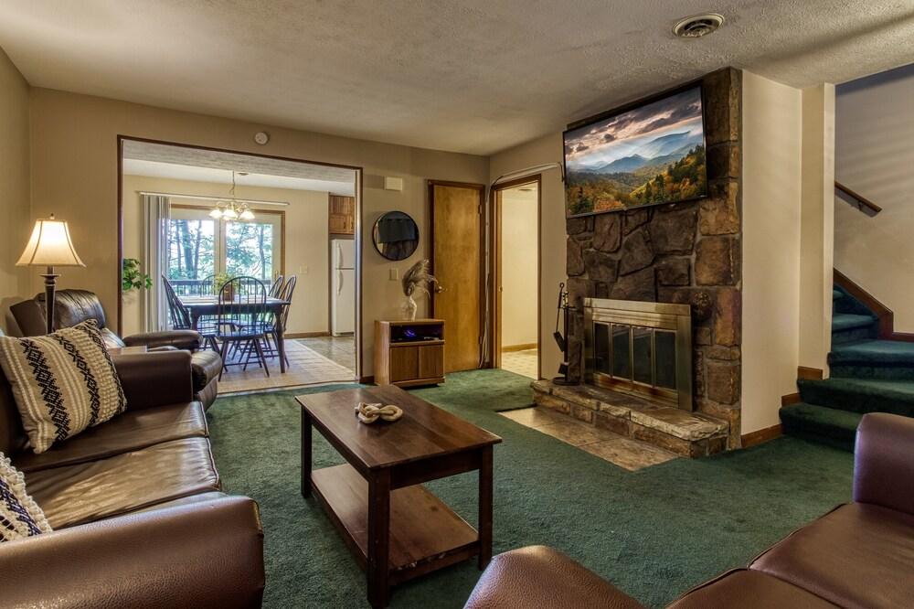 Pinecrest Hotel B photo 12