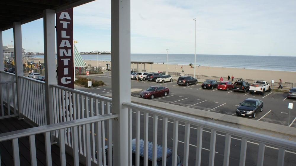 Atlantic Sands photo 8
