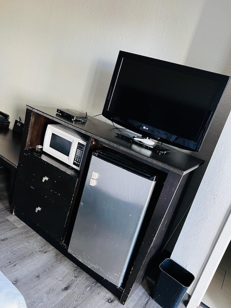 Relax Inn & Suite photo 11