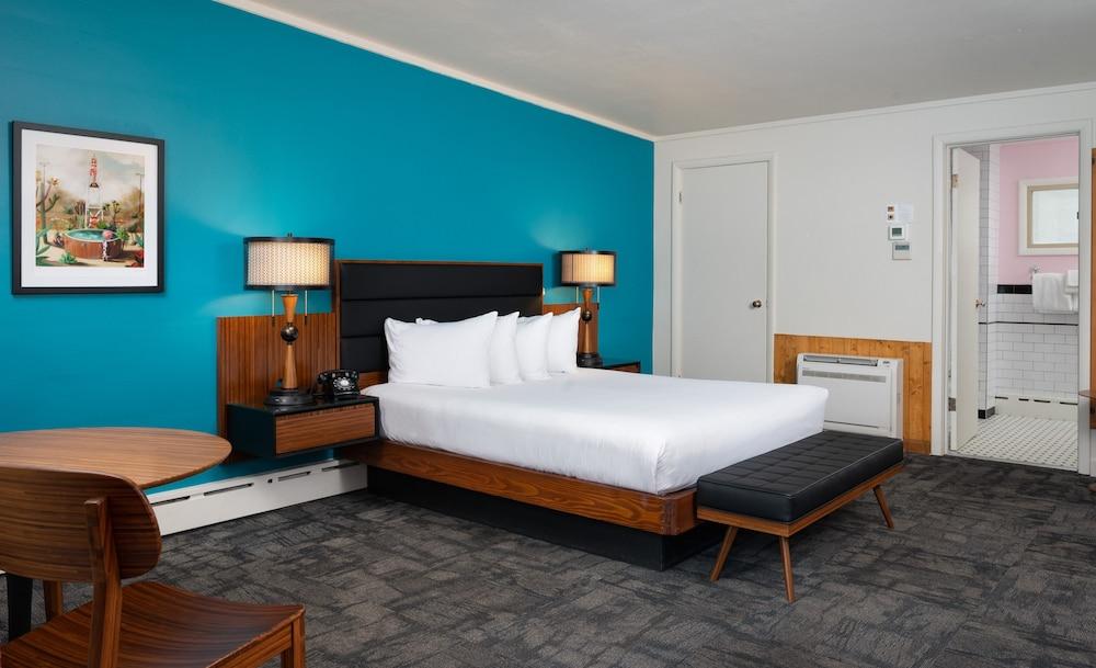 The Sapphire Motel photo 28