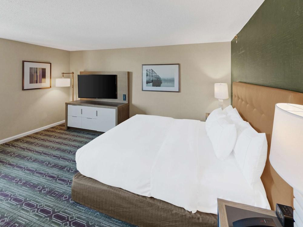 Hilton Harrisburg photo 8