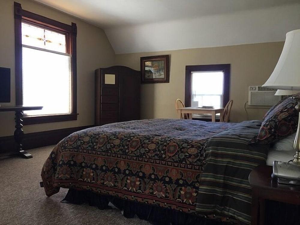Harbor Light Inn photo 64