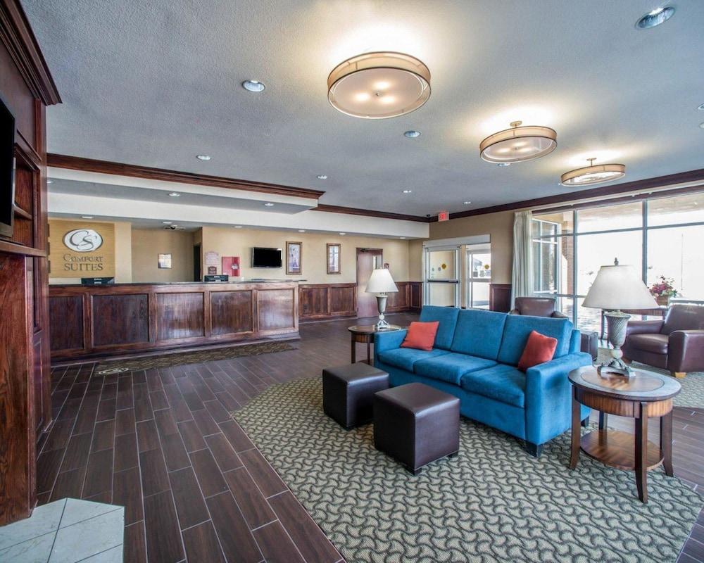 Comfort Suites Columbia - University Area photo 2
