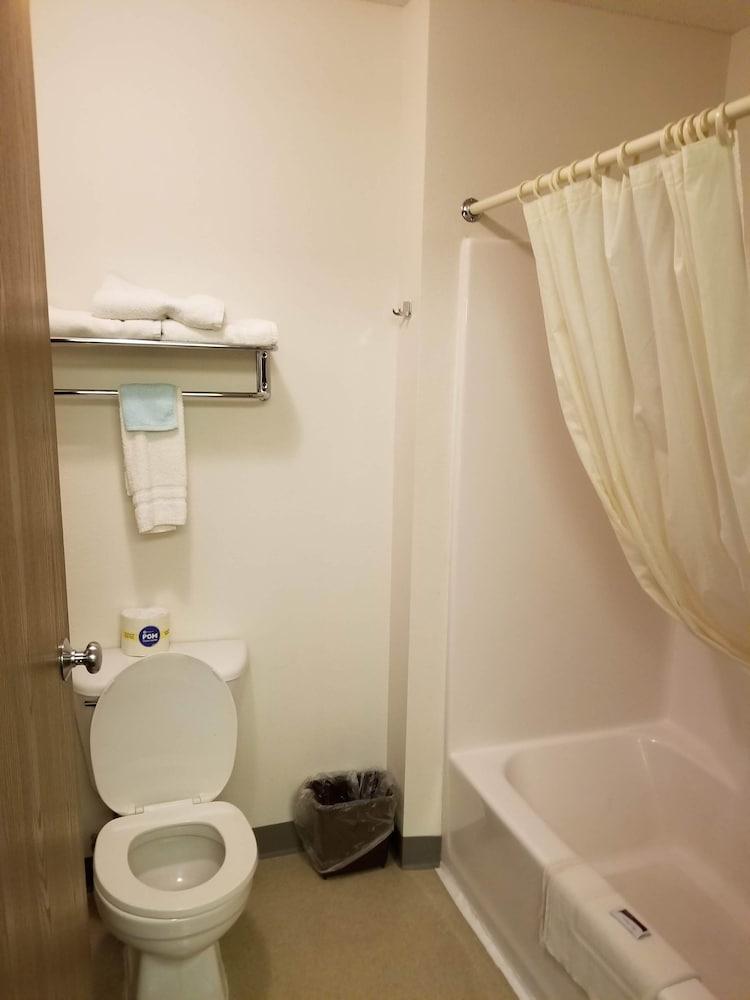 Bilmar Inn & Suites by Hotel O Hwy 77 photo 91