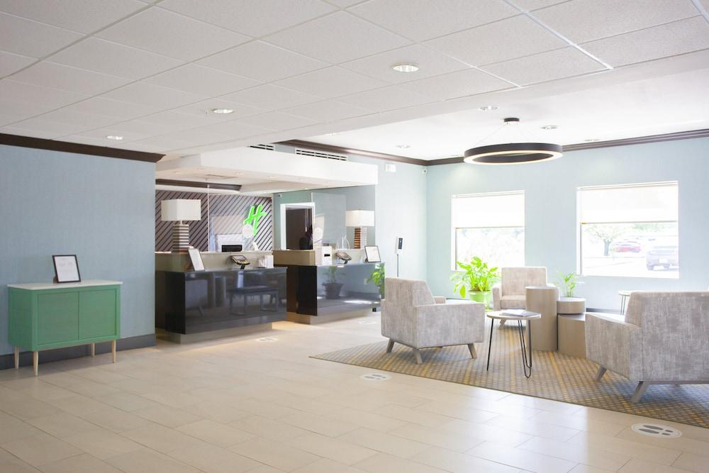 Holiday Inn & Suites Spring- The Woodlands Area by IHG photo 5