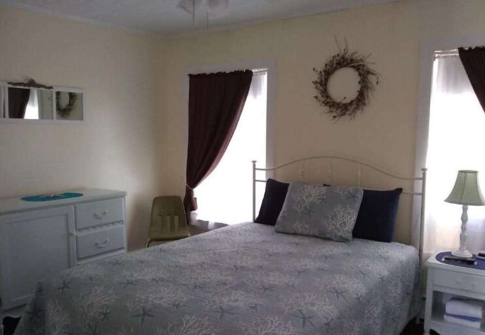 Moontide Motel Cabins & Apartments photo 29