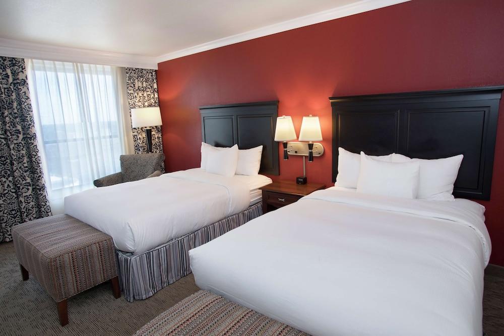 President Abraham Lincoln Springfield - DoubleTree by Hilton photo 20