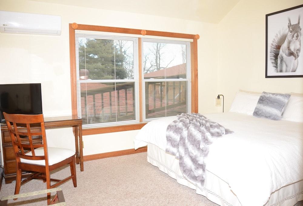 Bent Mountain Lodge photo 36