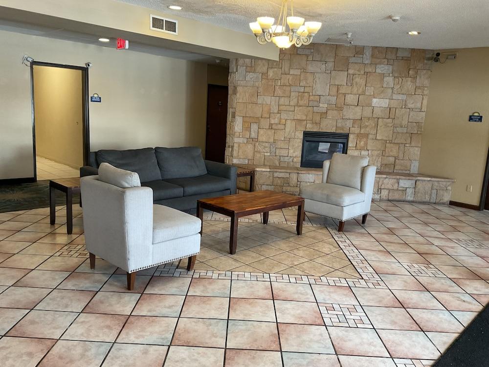 Days Inn by Wyndham Colorado Springs Airport photo 4