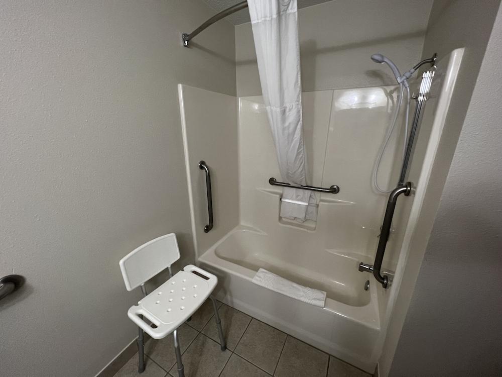Quality Inn Mitchell I-90 photo 30