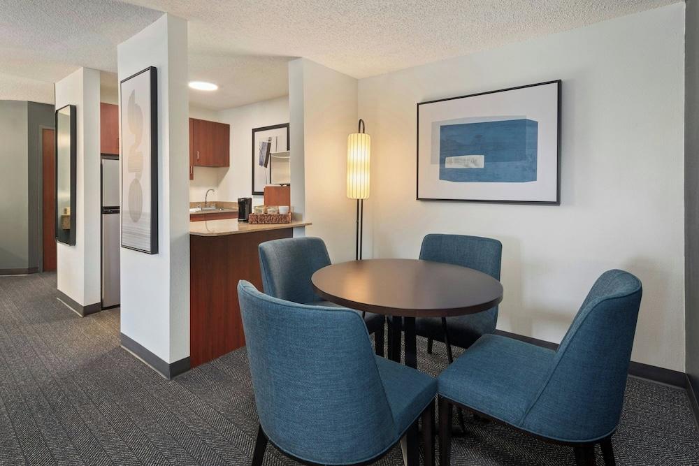 Courtyard by Marriott La Crosse photo 30