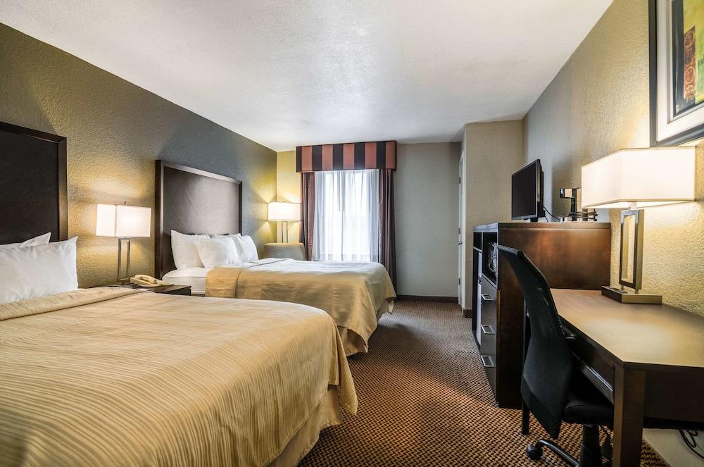 Quality Inn & Suites Winfield photo 25