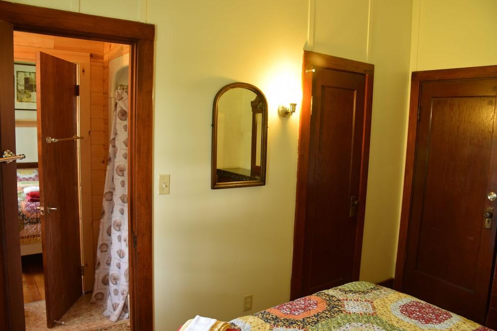 The Baseball Hotel photo 7