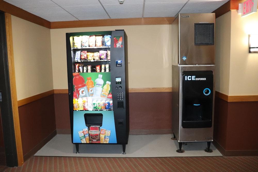 Prairie Inn and Suites Holmen/La Cross photo 3