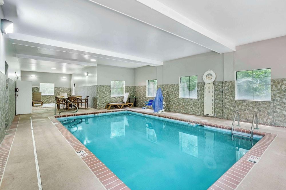 Country Inn & Suites by Radisson, Pickerington, OH photo 21