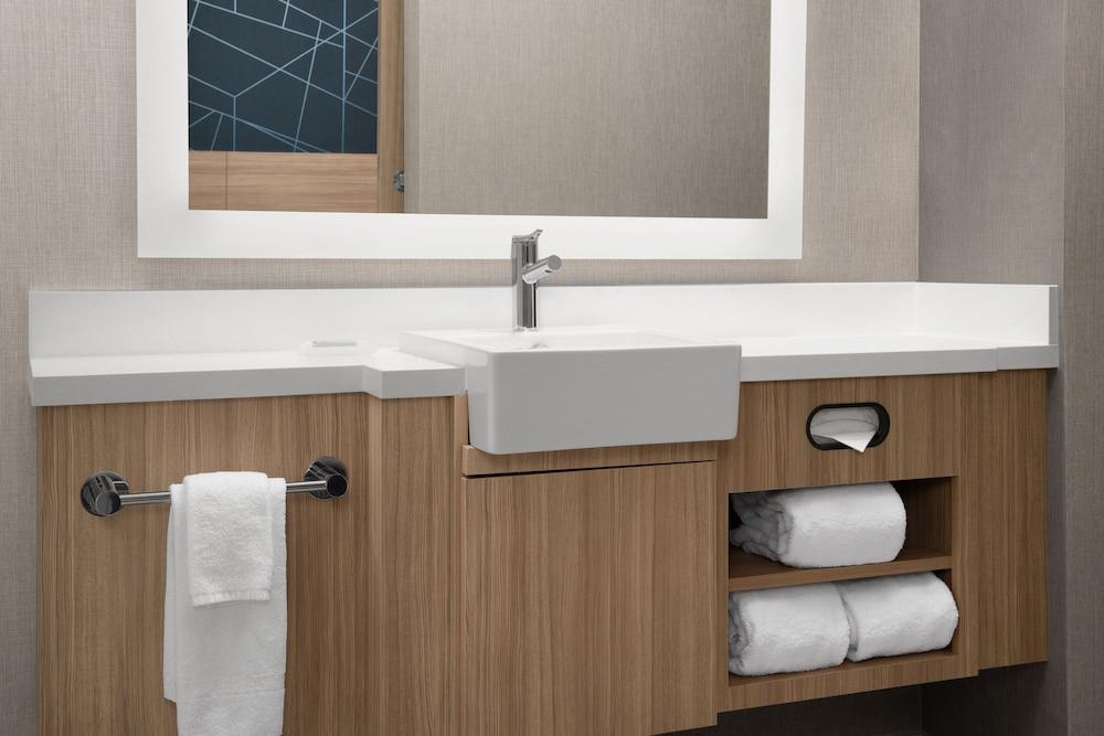 Springhill Suites By Marriott Fayetteville I 95 photo 19