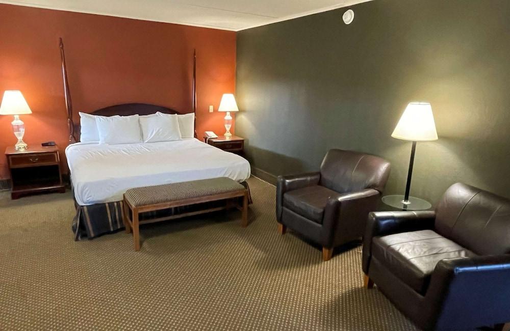 Crossroads Hotel and Event Center photo 49