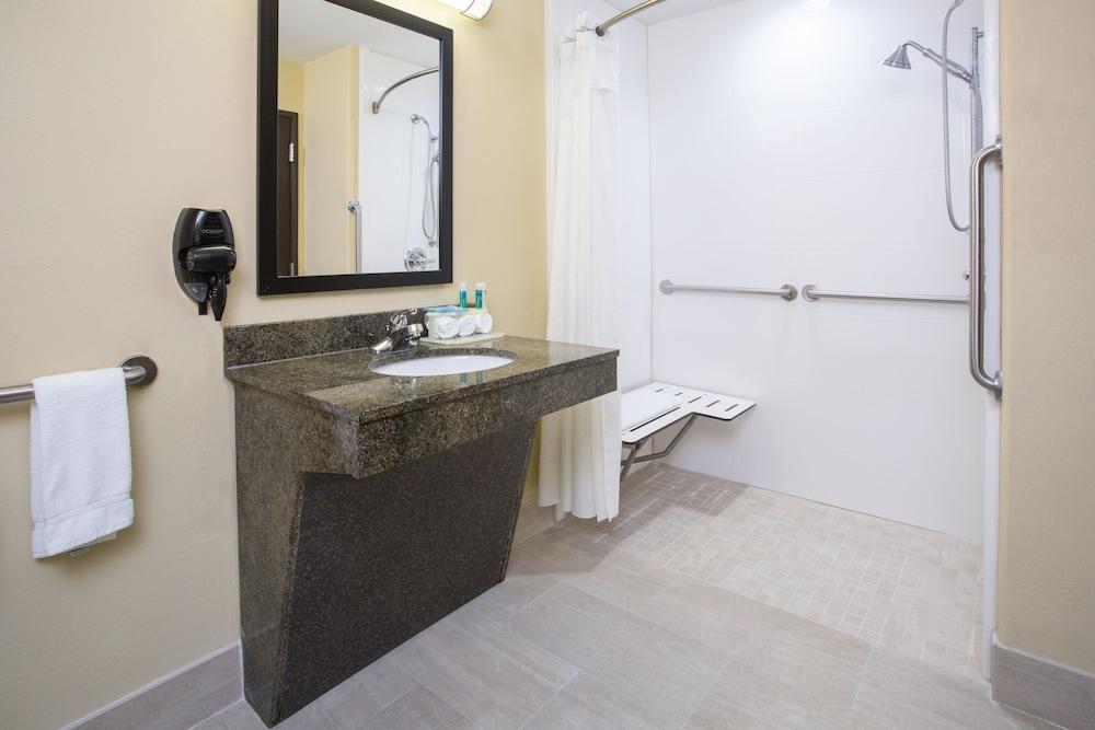 Holiday Inn Express Hotel & Suites Pauls Valley by IHG photo 18