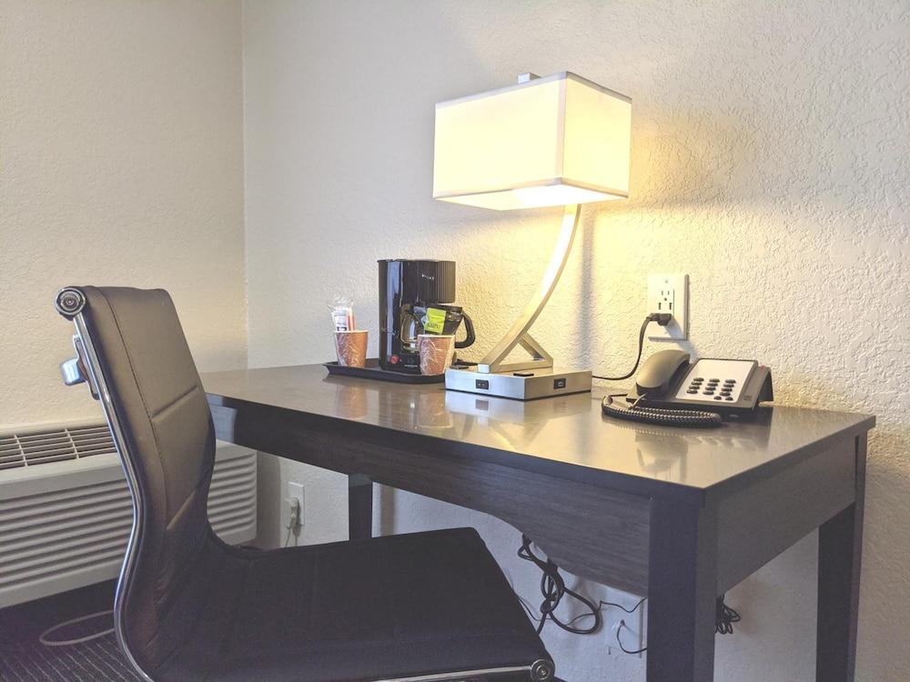 Quality Inn & Suites South San Jose / Morgan Hill photo 10