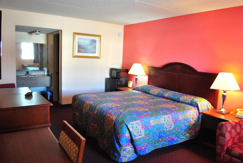 Coconut Grove Motor Inn photo 11