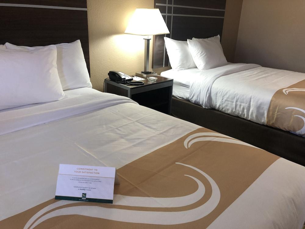 Quality Inn Madisonville photo 8