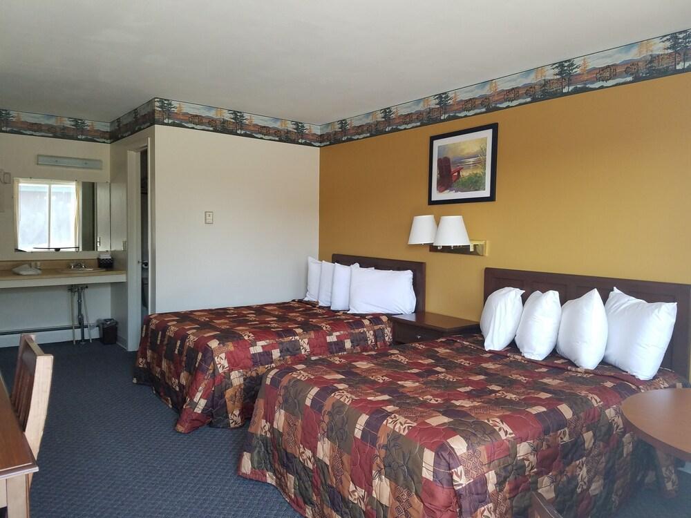 Clark's Beach Motel photo 29