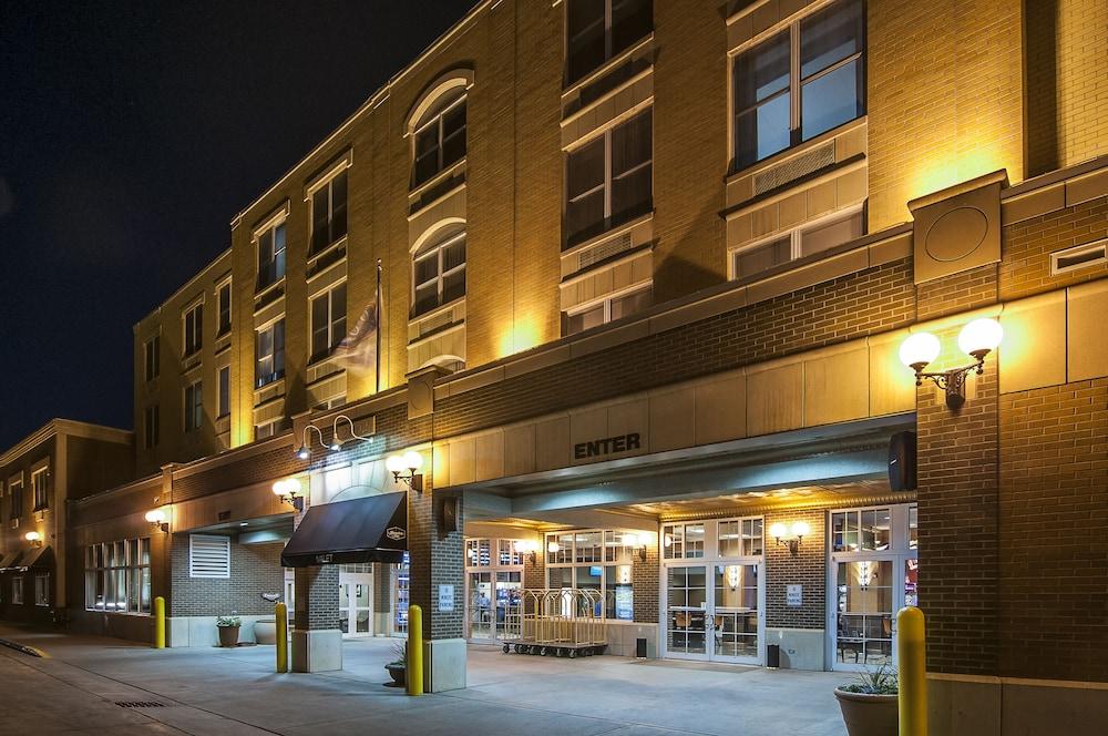 Hampton Inn Deadwood at Tin Lizzie Gaming Resort photo 71
