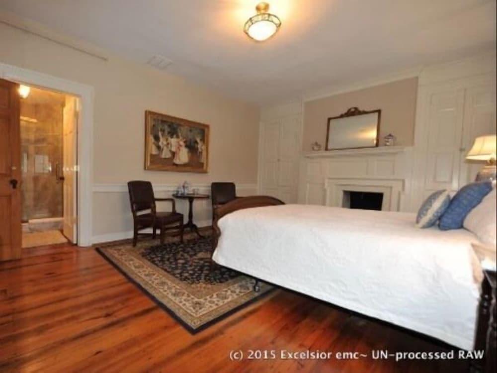 Inn at Springfield Manor photo 8