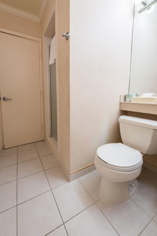 Civic Center Motor Inn photo 20