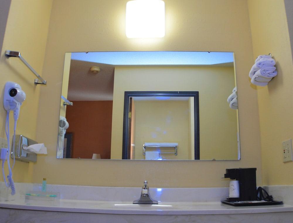 Old Towne Motel photo 42