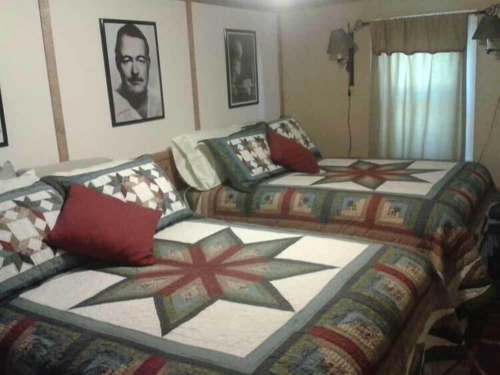 The Twin Lakes Inn photo 16