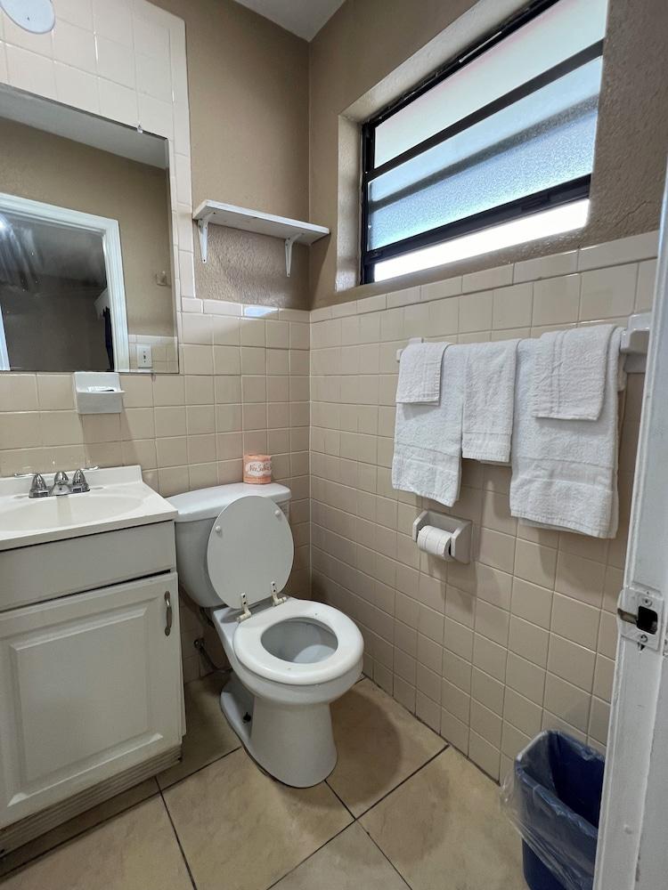Budget Inn photo 17