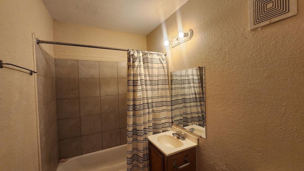Bay Inn photo 6
