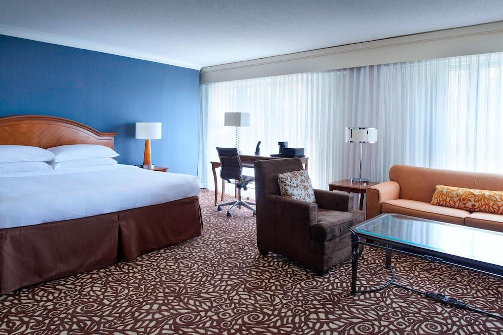 Marriott Milwaukee West photo 7