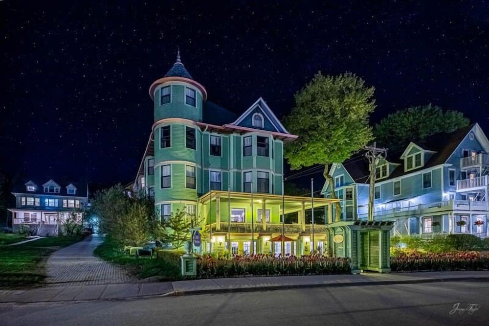 Inn on Mackinac photo 100