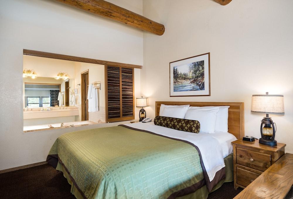 The Pines Resort photo 72