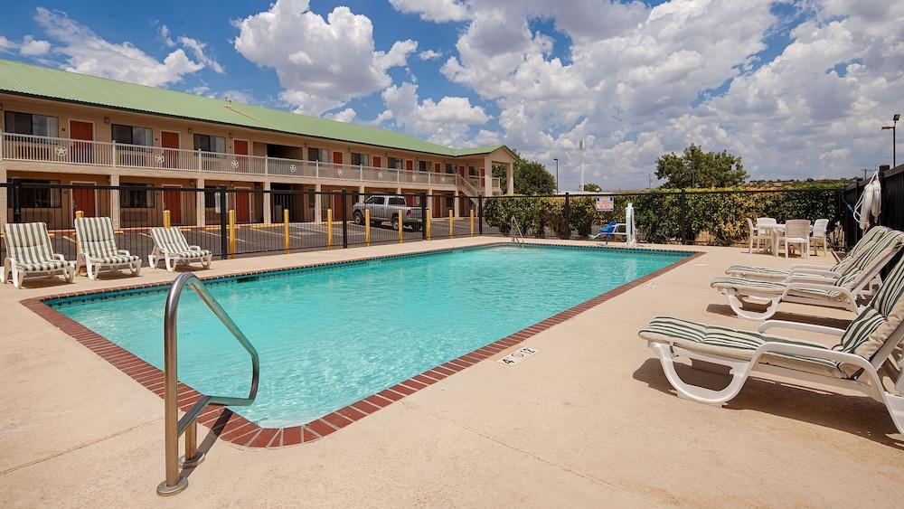 Americas Best Value Inn & Suites Sonora photo 15