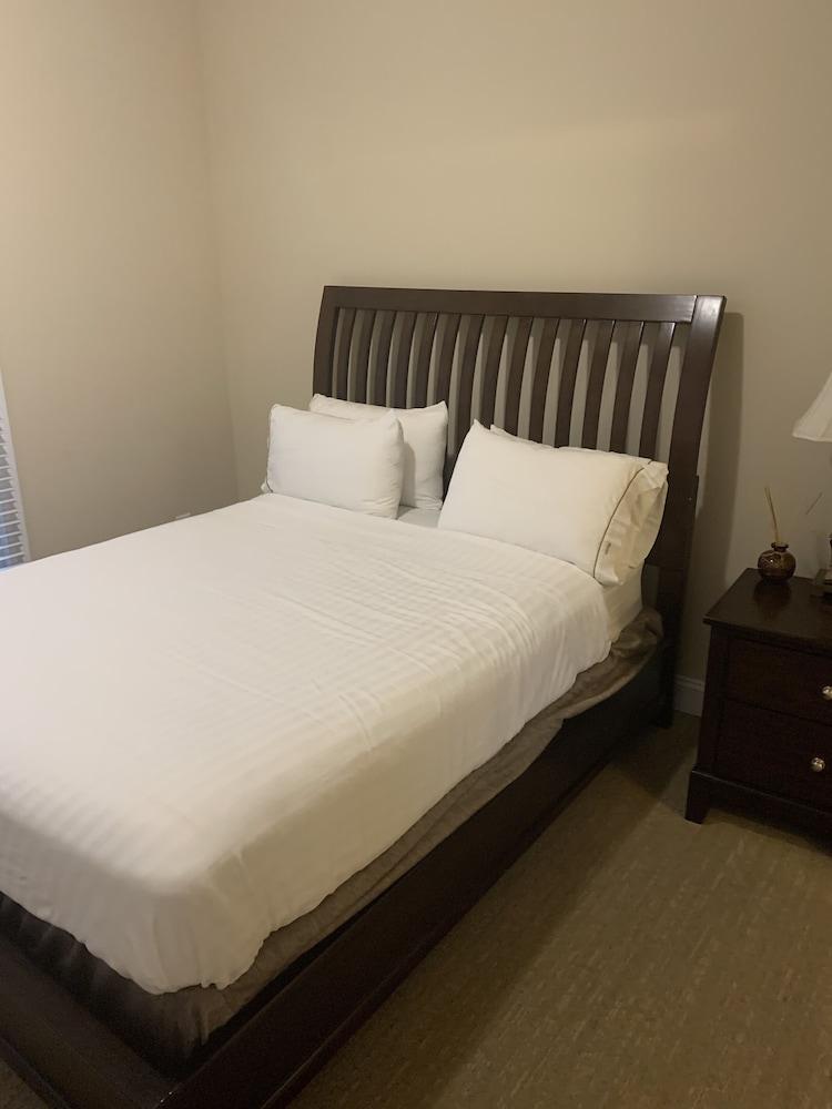 The Village at RiverLanding photo 7