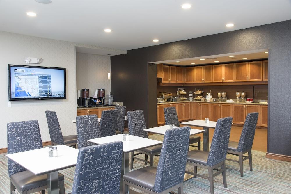 Residence Inn Marriott Moline photo 31
